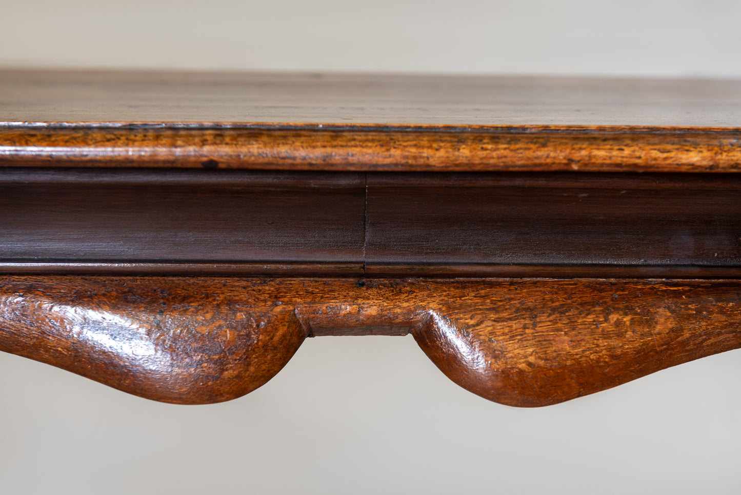 ANGLO-DUTCH CENTRE TABLE